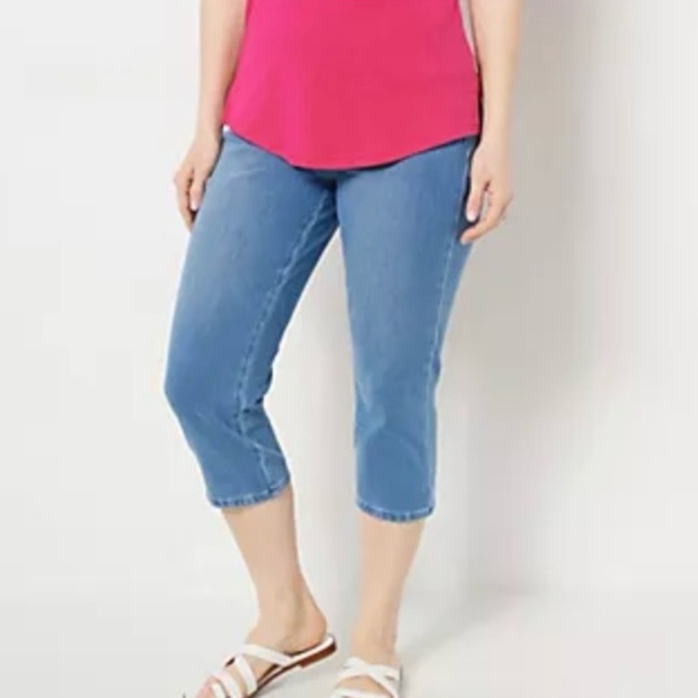 Belle by Kim Gravel Regular Flexibelle Capri Jeans 12 Classic Wash A475516